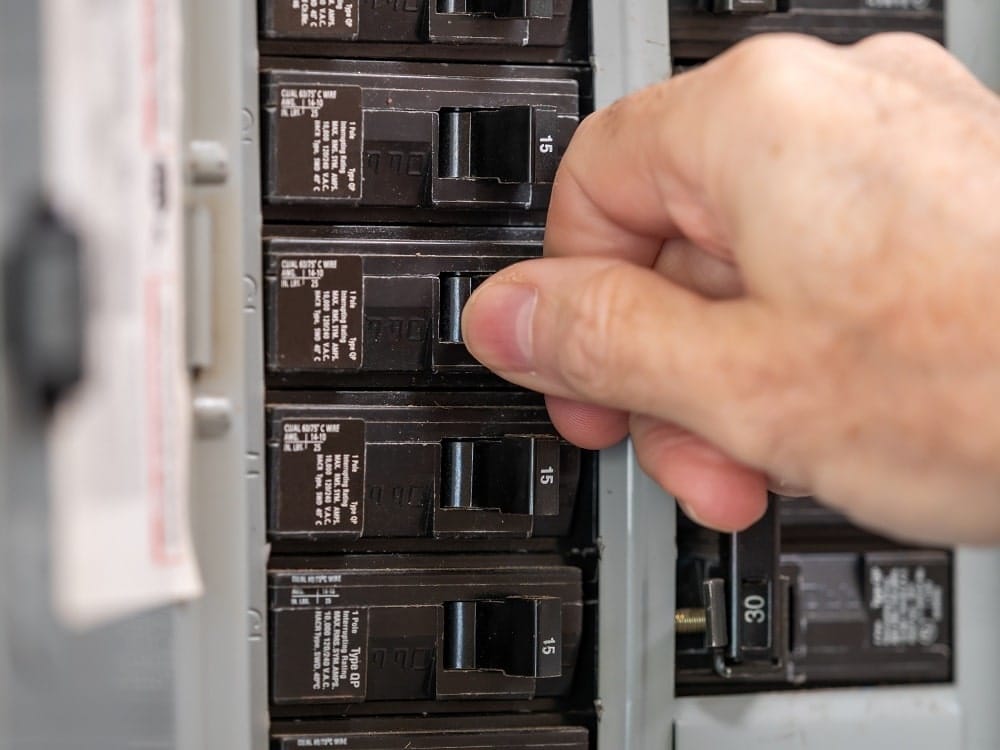 Quais tipos de disjuntor utilizar na residência