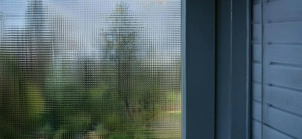 Vidro mini boreal: o que é e onde usar na decoração da sua casa
